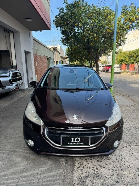 PEUGEOT 208 FELINE 1.6