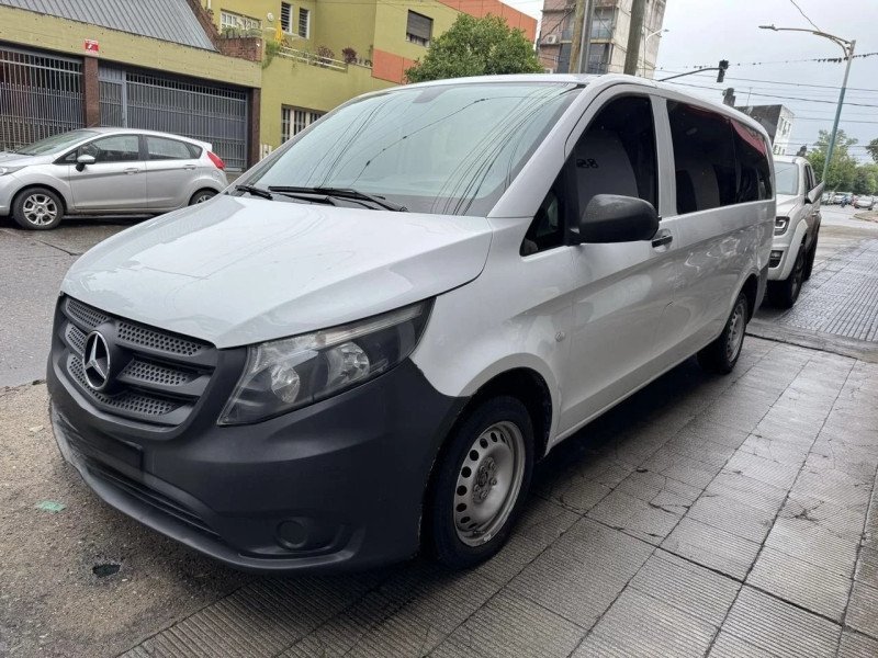 MERCEDES BENZ VITO 111CDI FURGÓN MIXTO