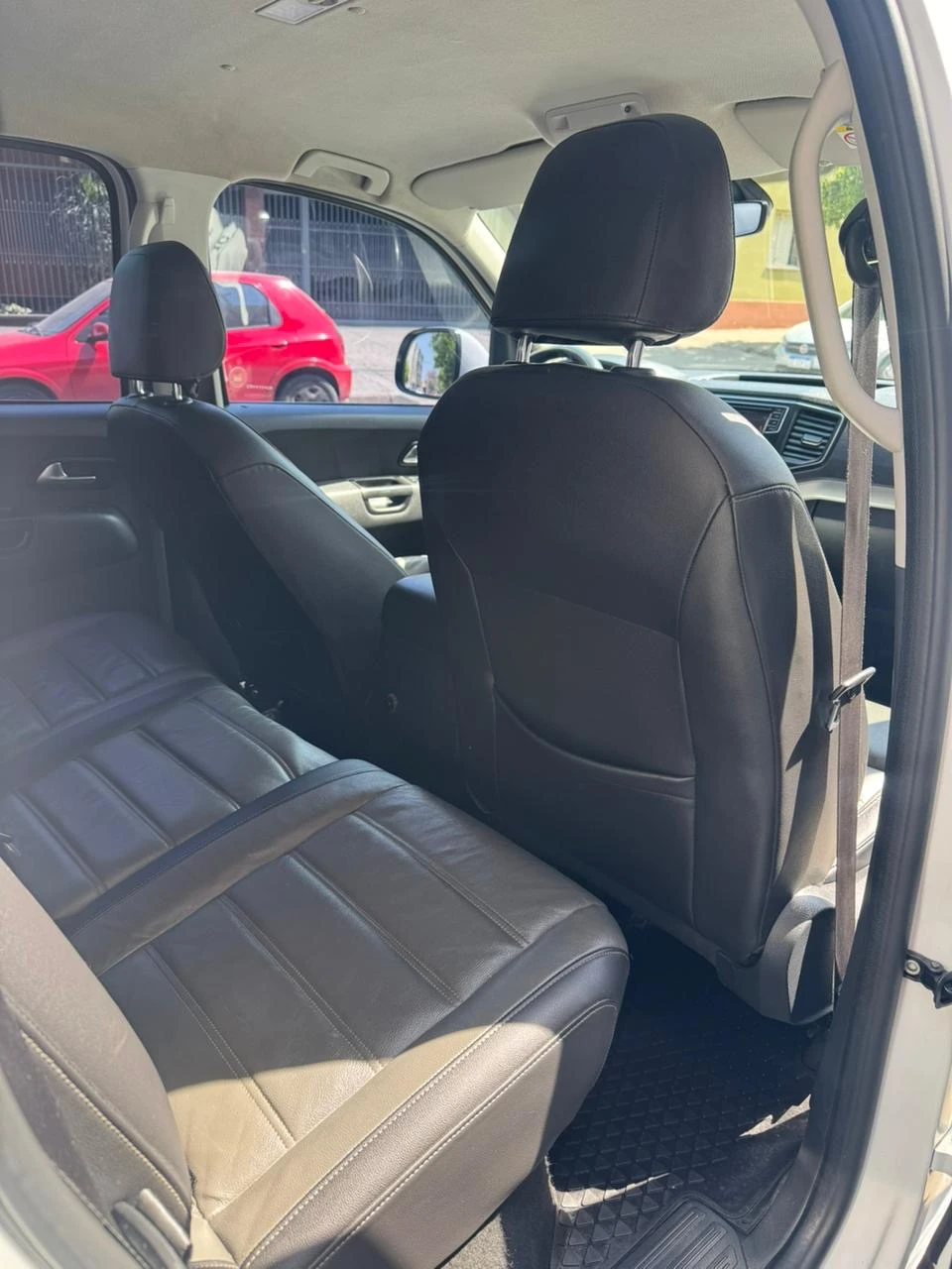 VOLKSWAGEN AMAROK HIGHLINE