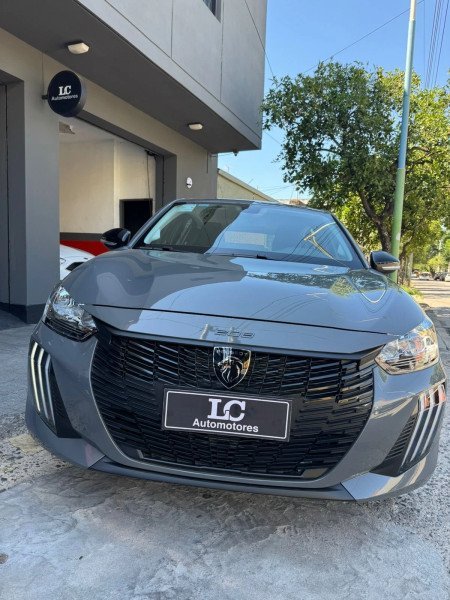 PEUGEOT 208 ALLURE